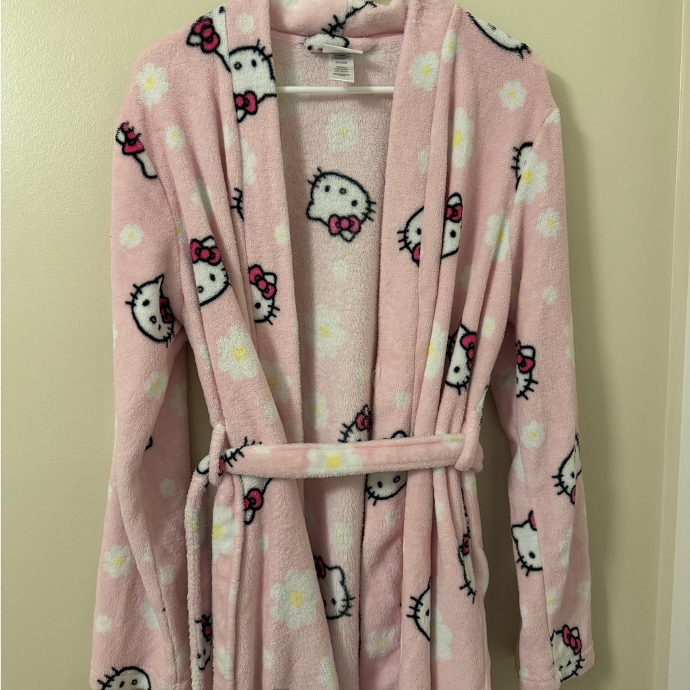 Hello Kitty Pink Fleece Robe - Picture 2 of 4